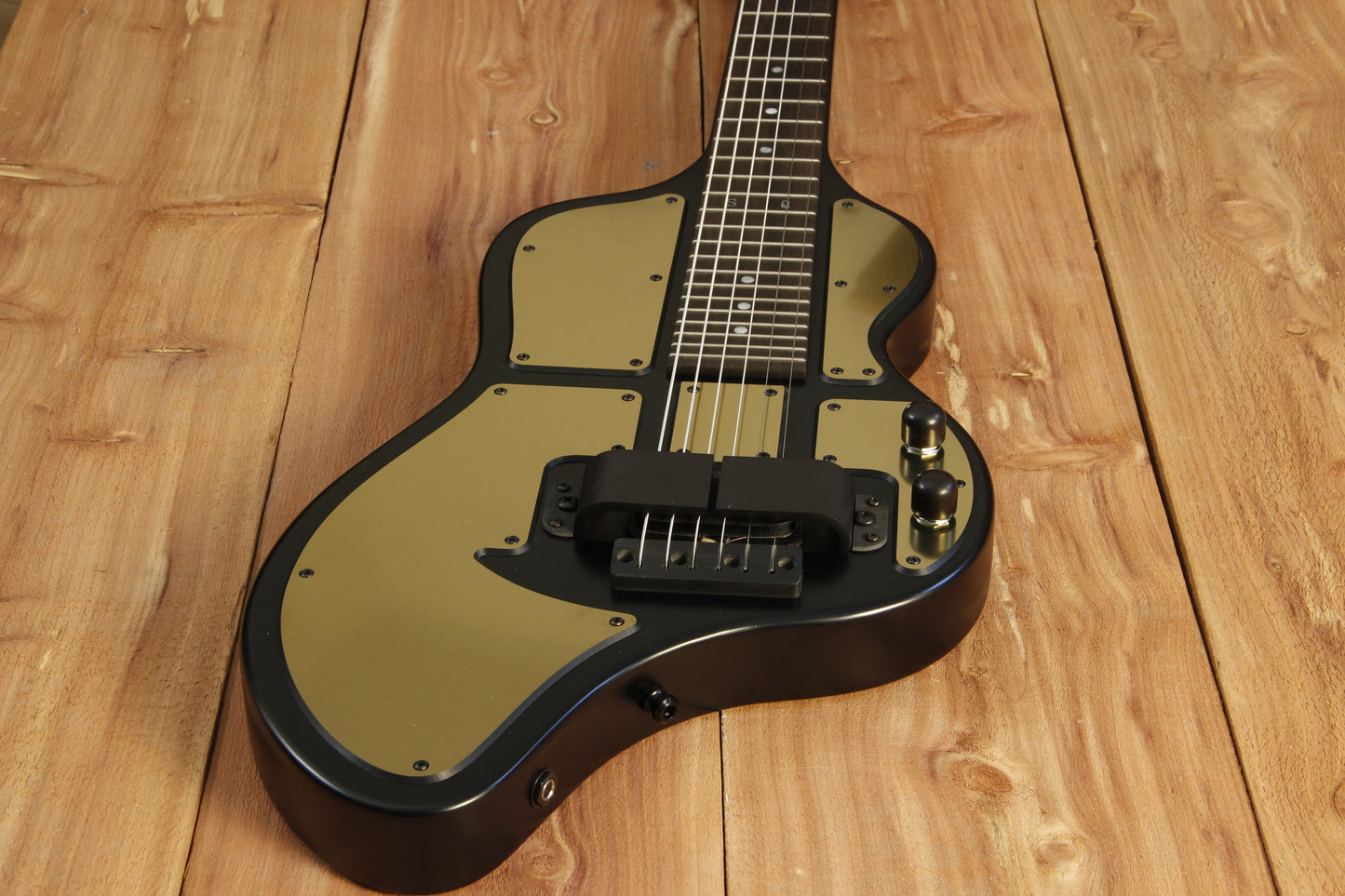 Beard Electro-Liege | Black & Gold