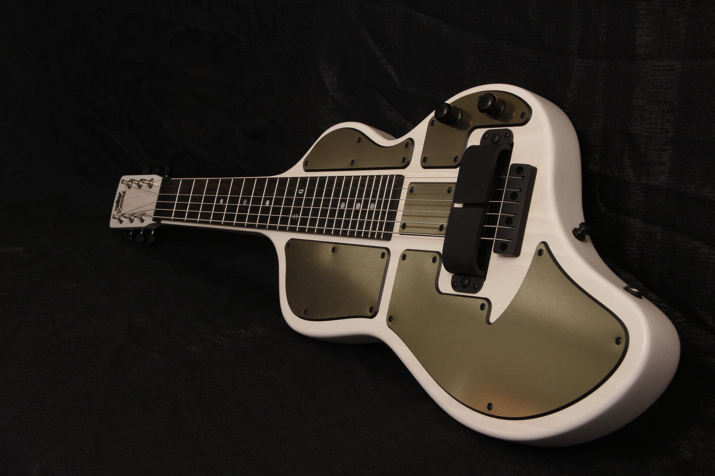 Beard Electro-Liege | White & Gold